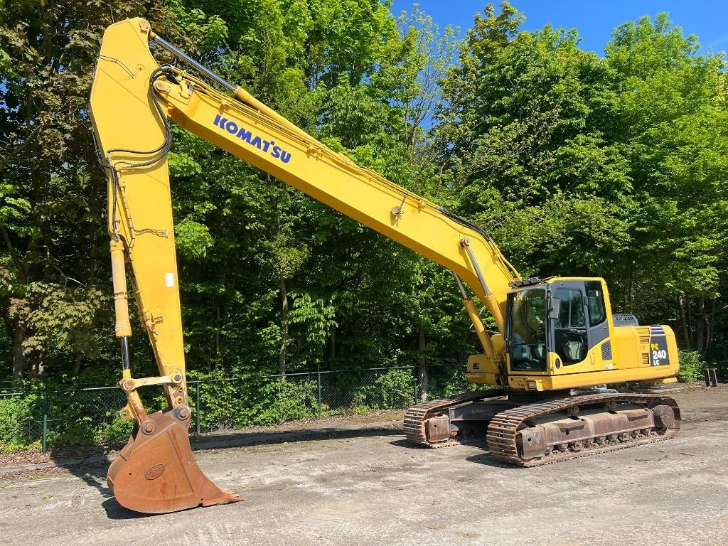 Komatsu PC 240 NLC-8 - Excavator: picture 1 Komatsu PC 240 NLC-8 - Excavator: picture 1