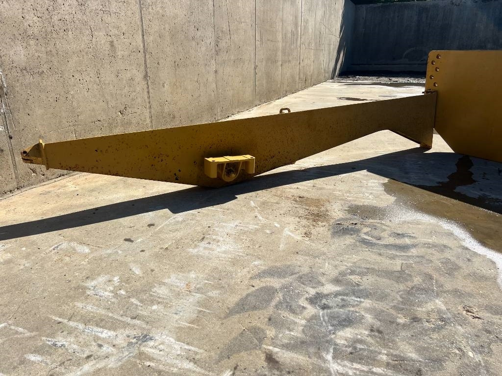 CAT TAILGATE CAT 735 - Spare parts for Construction machinery: picture 5 CAT TAILGATE CAT 735 - Spare parts for Construction machinery: picture 5