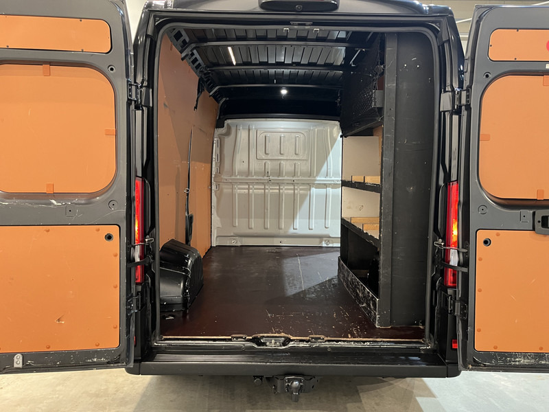 Small van Fiat Ducato 2.3 MultiJet L2H2 120 PK / Euro 6 / Airco / Camera / Cruise Control / Trekhaak / Navigatie / 3-Zits / 72.600 KM !!: picture 18