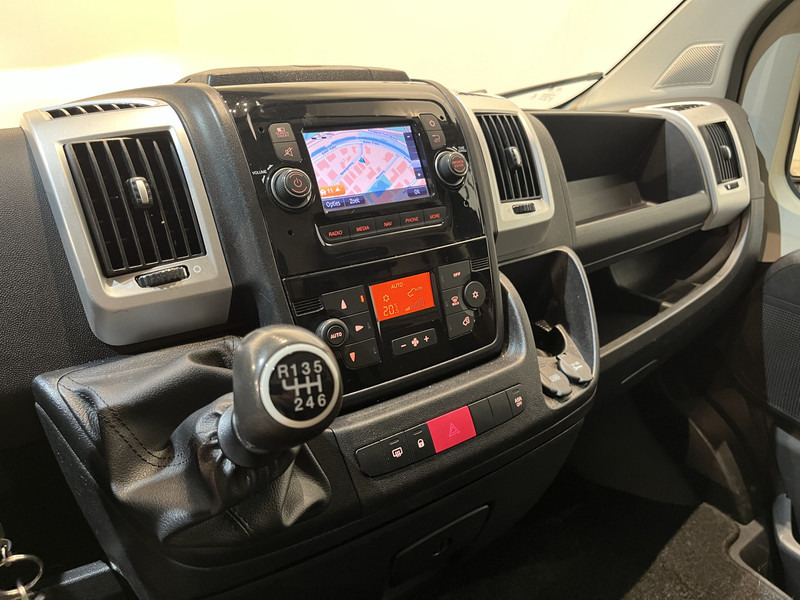 Small van Fiat Ducato 2.3 MultiJet L2H2 120 PK / Euro 6 / Airco / Camera / Cruise Control / Trekhaak / Navigatie / 3-Zits / 72.600 KM !!: picture 5