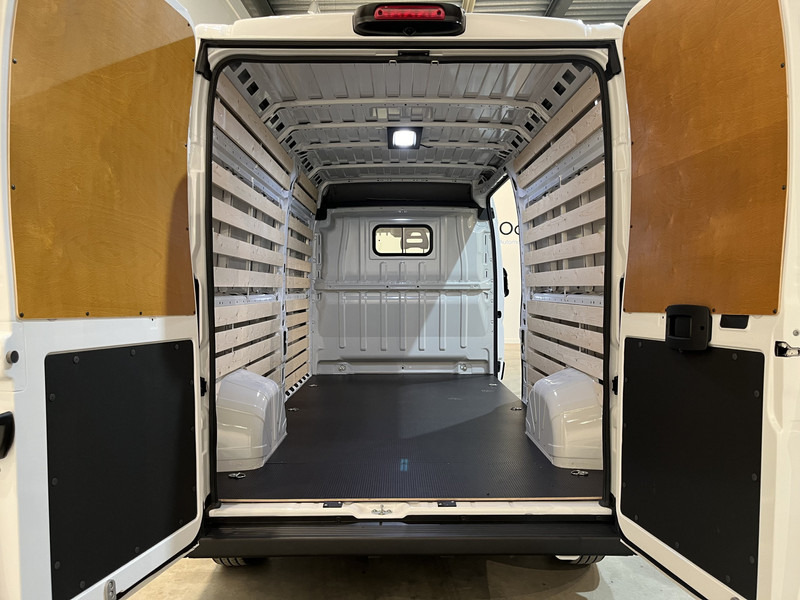 Fiat E-Ducato 3.5T L3H2 79 kWh / 100% elektrisch !! / Airco / Cruise Control / CarPlay / Camera / Navigatie / 3-Zits / 244 km !! Z.G.A.N. !!! - Panel van, Electric van: picture 5 Fiat E-Ducato 3.5T L3H2 79 kWh / 100% elektrisch !! / Airco / Cruise Control / CarPlay / Camera / Navigatie / 3-Zits / 244 km !! Z.G.A.N. !!! - Panel van, Electric van: picture 5