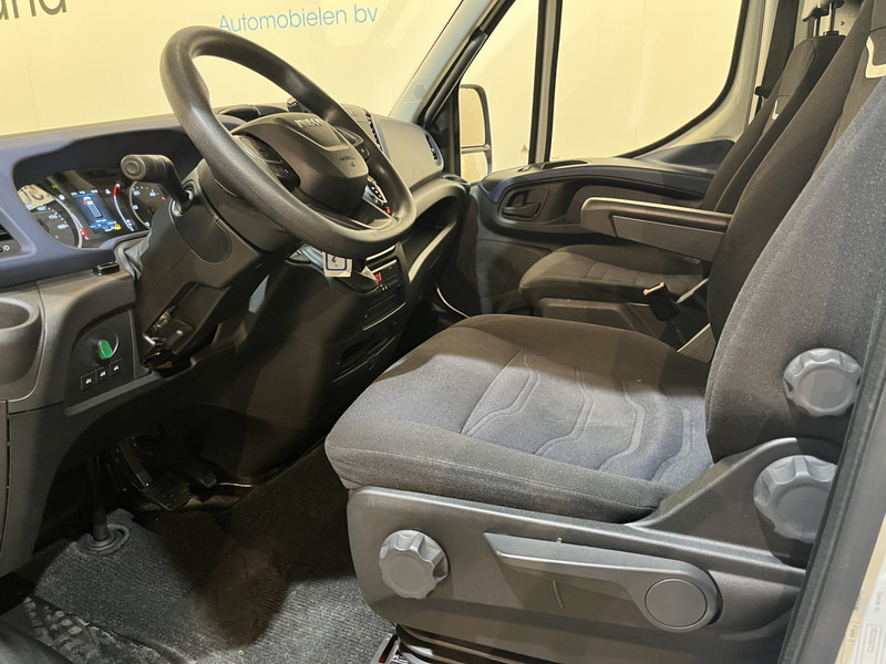 Iveco 70C18 3.0 Automaat Bakwagen / Dhollandia Laadklep / Euro 6 / Luchtvering / Airco / Camera / Cruise Control / Zijdeur - Box truck: picture 5 Iveco 70C18 3.0 Automaat Bakwagen / Dhollandia Laadklep / Euro 6 / Luchtvering / Airco / Camera / Cruise Control / Zijdeur - Box truck: picture 5