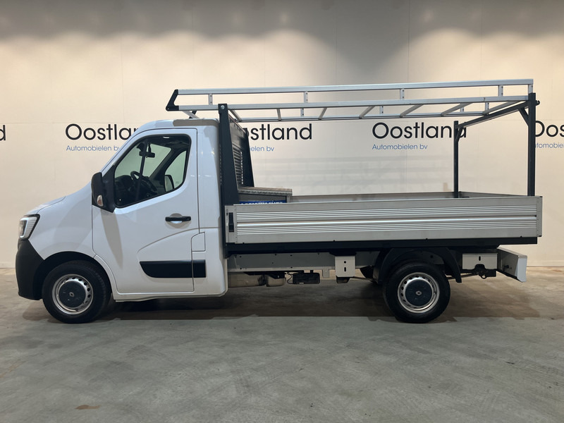 Renault Master T35 2.3 dCi 135 PK L2 Open Laadbak / Euro 6 / Airco / CarPlay / Imperiaal / Cruise Control / 11.200 KM !! - Flatbed van: picture 4 Renault Master T35 2.3 dCi 135 PK L2 Open Laadbak / Euro 6 / Airco / CarPlay / Imperiaal / Cruise Control / 11.200 KM !! - Flatbed van: picture 4