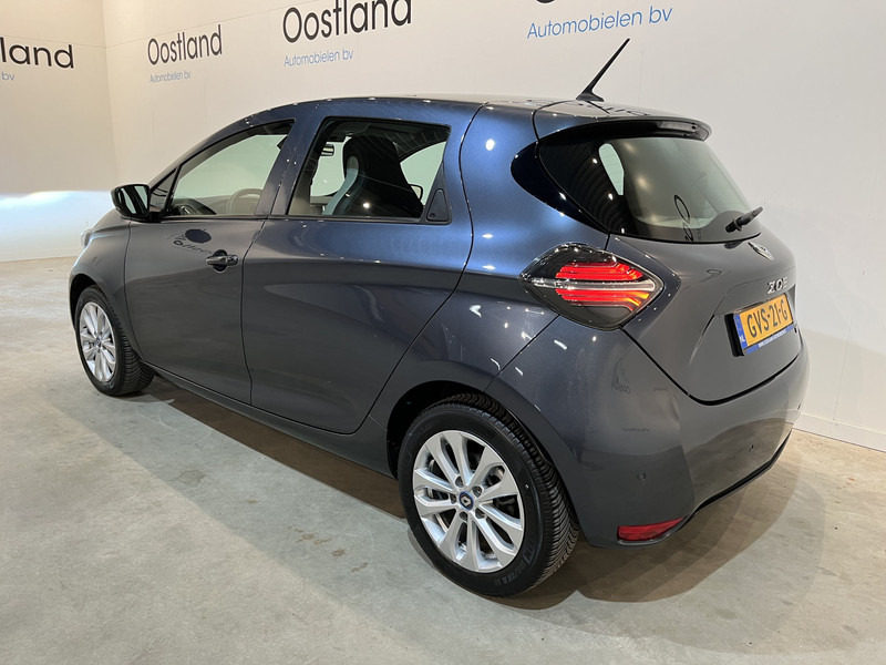 Renault ZOE R110 Experience 52 kWh (Huuraccu) / CarPlay / PDC / Airco / Cruise Control / LMV / 25.400 KM !! Prijs ex BTW € 8.250,- - Car: picture 4 Renault ZOE R110 Experience 52 kWh (Huuraccu) / CarPlay / PDC / Airco / Cruise Control / LMV / 25.400 KM !! Prijs ex BTW € 8.250,- - Car: picture 4