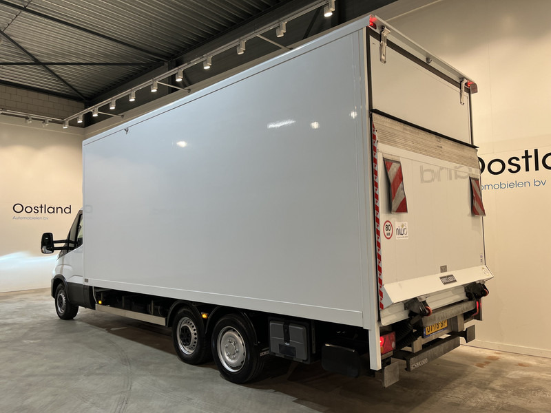 Iveco Daily 35S18 3.0 BE Clixtar Automaat Bakwagen met Laadklep / Laadvermogen 3.060 KG / Euro 6 / Luchtvering / Airco / Camera / CarPlay / Cruise Control / on lease Iveco Daily 35S18 3.0 BE Clixtar Automaat Bakwagen met Laadklep / Laadvermogen 3.060 KG / Euro 6 / Luchtvering / Airco / Camera / CarPlay / Cruise Control /: picture 20