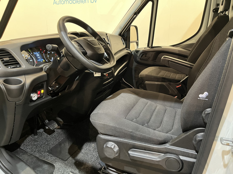 Iveco Daily 35S18 3.0 BE Clixtar Automaat Bakwagen met Laadklep / Laadvermogen 3.060 KG / Euro 6 / Luchtvering / Airco / Camera / CarPlay / Cruise Control / on lease Iveco Daily 35S18 3.0 BE Clixtar Automaat Bakwagen met Laadklep / Laadvermogen 3.060 KG / Euro 6 / Luchtvering / Airco / Camera / CarPlay / Cruise Control /: picture 6