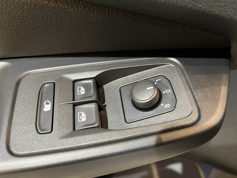 Volkswagen Caddy 2.0 TDI Comfort 123 PK DSG Automaat Servicebus / Sortimo Inrichting / Euro 6 / Airco / Cruise Control / Camera / CarPlay / Navigatie on lease Volkswagen Caddy 2.0 TDI Comfort 123 PK DSG Automaat Servicebus / Sortimo Inrichting / Euro 6 / Airco / Cruise Control / Camera / CarPlay / Navigatie: picture 15