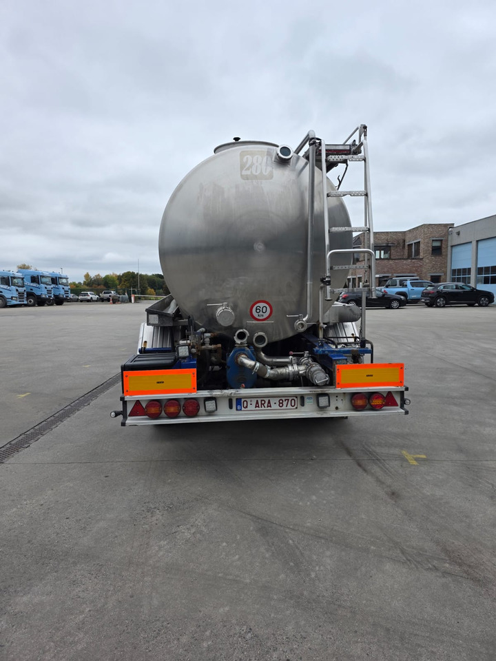 MAGYAR  - Tank semi-trailer: picture 4 MAGYAR  - Tank semi-trailer: picture 4