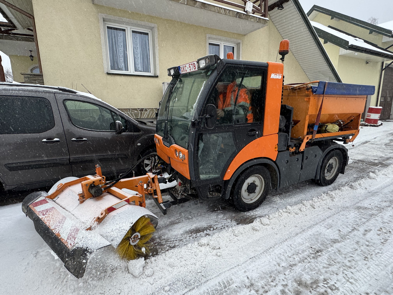 MULTICAR Hako Tremo 4x4 wywrotka Polewaczka zamiatarka pług posypywarka snow schnee - Tipper: picture 1 MULTICAR Hako Tremo 4x4 wywrotka Polewaczka zamiatarka pług posypywarka snow schnee - Tipper: picture 1