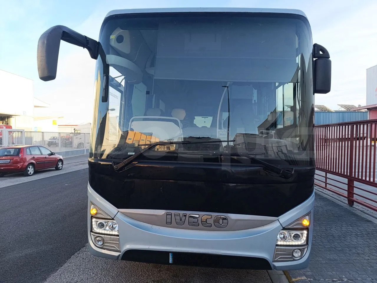 Iveco Crossway - Coach: picture 2 Iveco Crossway - Coach: picture 2