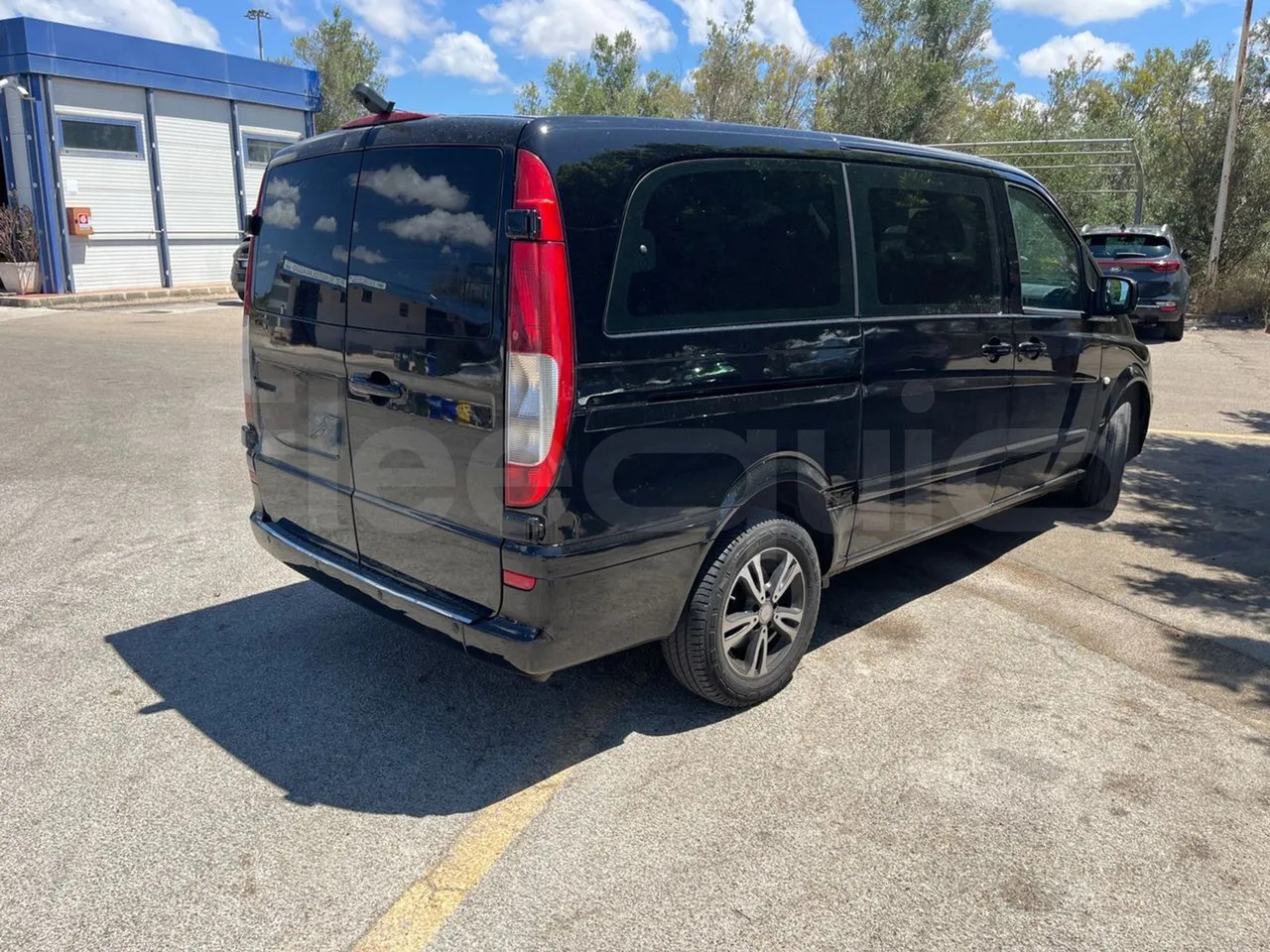 Minibus, Passenger van Mercedes-Benz Vito: picture 9