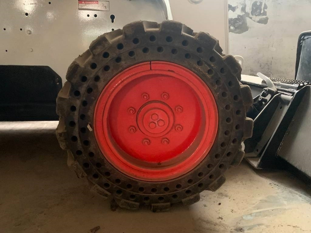 Bobcat S 300 - Skid steer loader: picture 5 Bobcat S 300 - Skid steer loader: picture 5