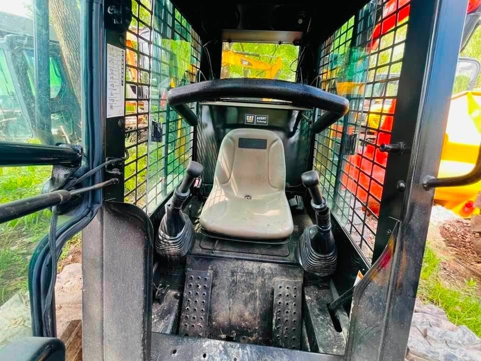 CAT 246B - Skid steer loader: picture 2 CAT 246B - Skid steer loader: picture 2