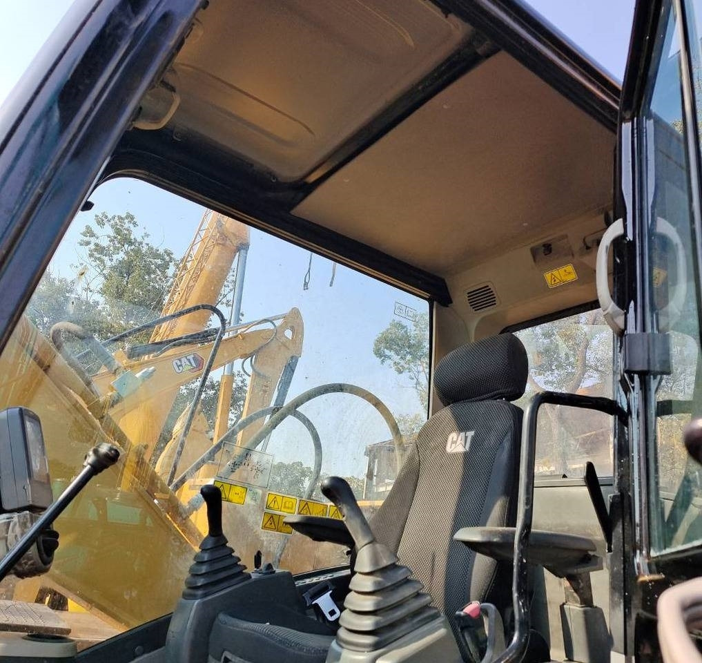 CAT 313D2GC - Crawler excavator: picture 4 CAT 313D2GC - Crawler excavator: picture 4