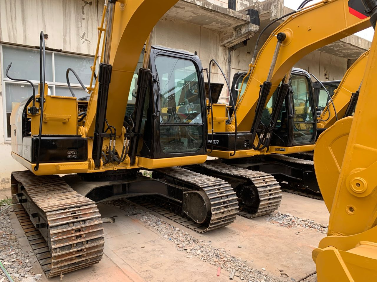 CATERPILLAR 312D2GC - Crawler excavator: picture 1 CATERPILLAR 312D2GC - Crawler excavator: picture 1