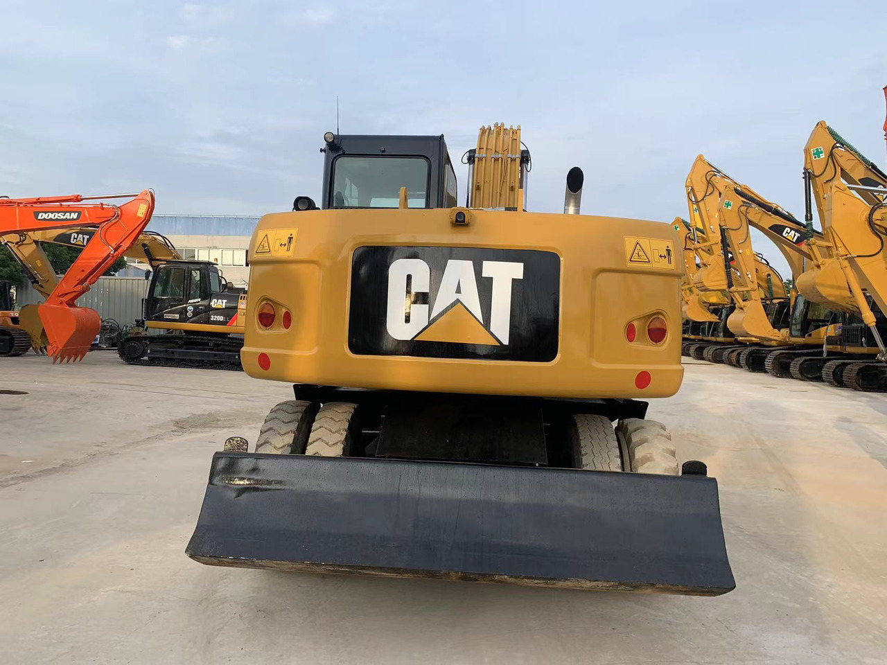 CATERPILLAR 315D - Wheel excavator: picture 4 CATERPILLAR 315D - Wheel excavator: picture 4