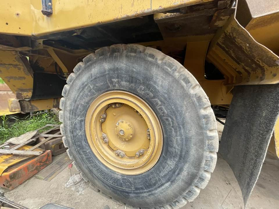 Caterpillar Cat 773f - Rigid dumper/ Rock truck: picture 4 Caterpillar Cat 773f - Rigid dumper/ Rock truck: picture 4