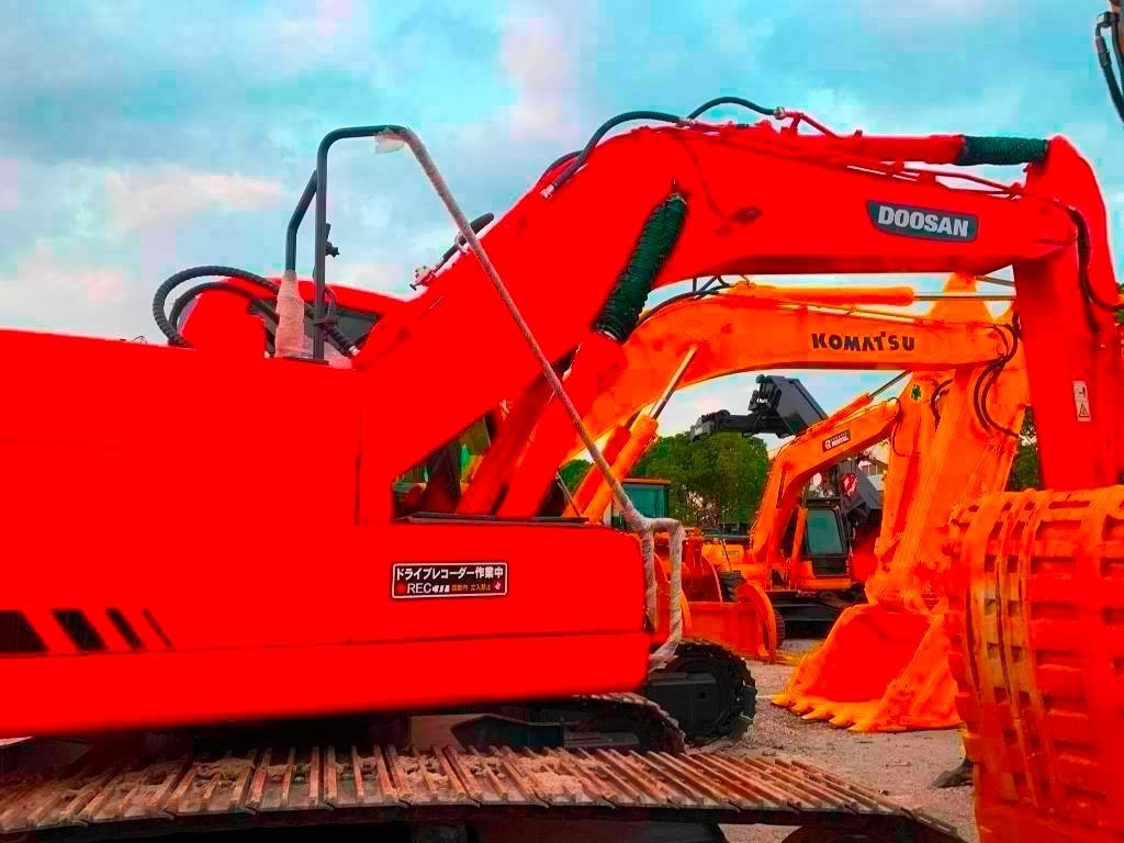 Doosan DX 225 LC - Crawler excavator: picture 3 Doosan DX 225 LC - Crawler excavator: picture 3