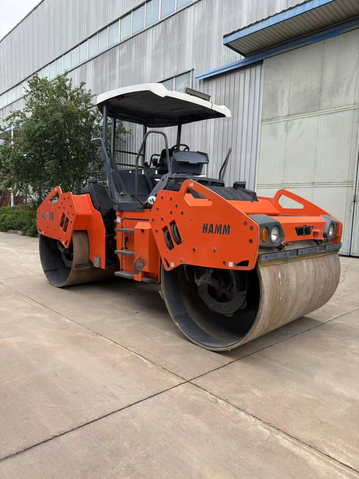 HAMM HD128 - Road roller: picture 1 HAMM HD128 - Road roller: picture 1