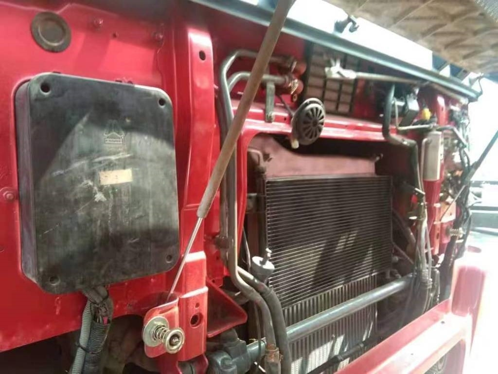 Howo 6X4 on lease Howo 6X4: picture 7 Howo 6X4 on lease Howo 6X4: picture 7