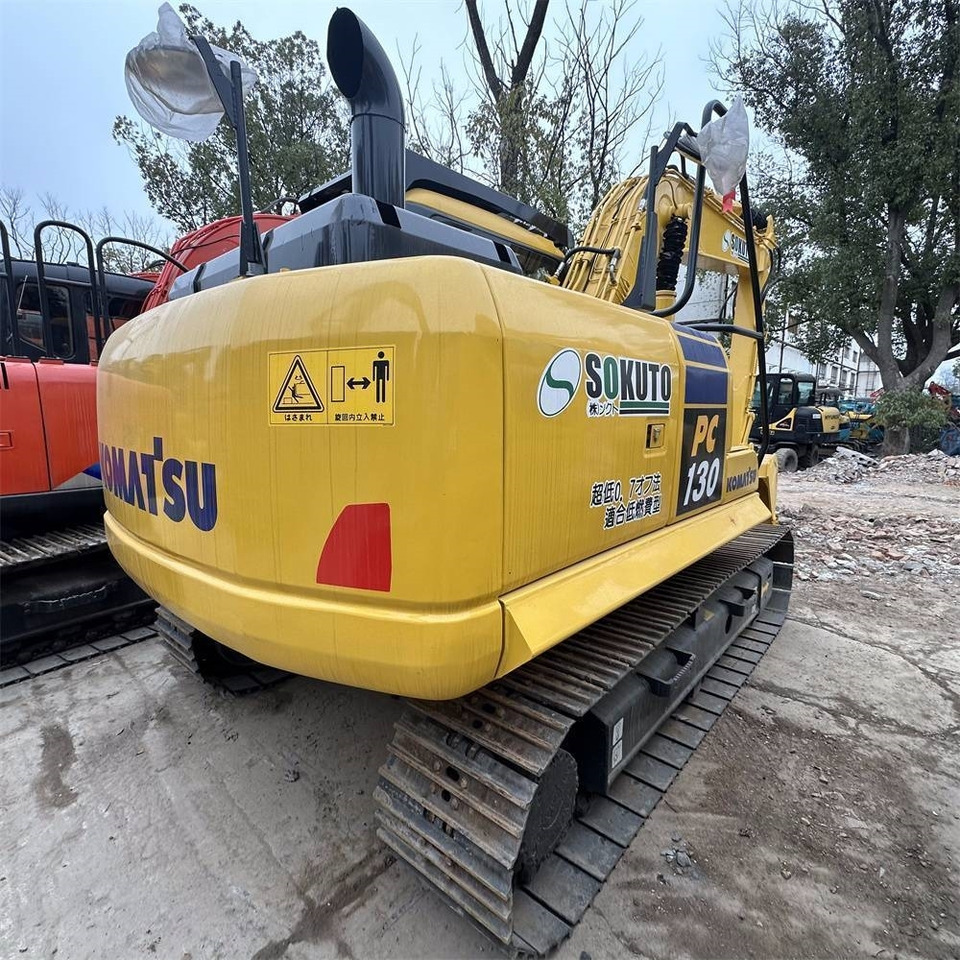 Komatsu PC 130-7  - Crawler excavator: picture 4 Komatsu PC 130-7  - Crawler excavator: picture 4