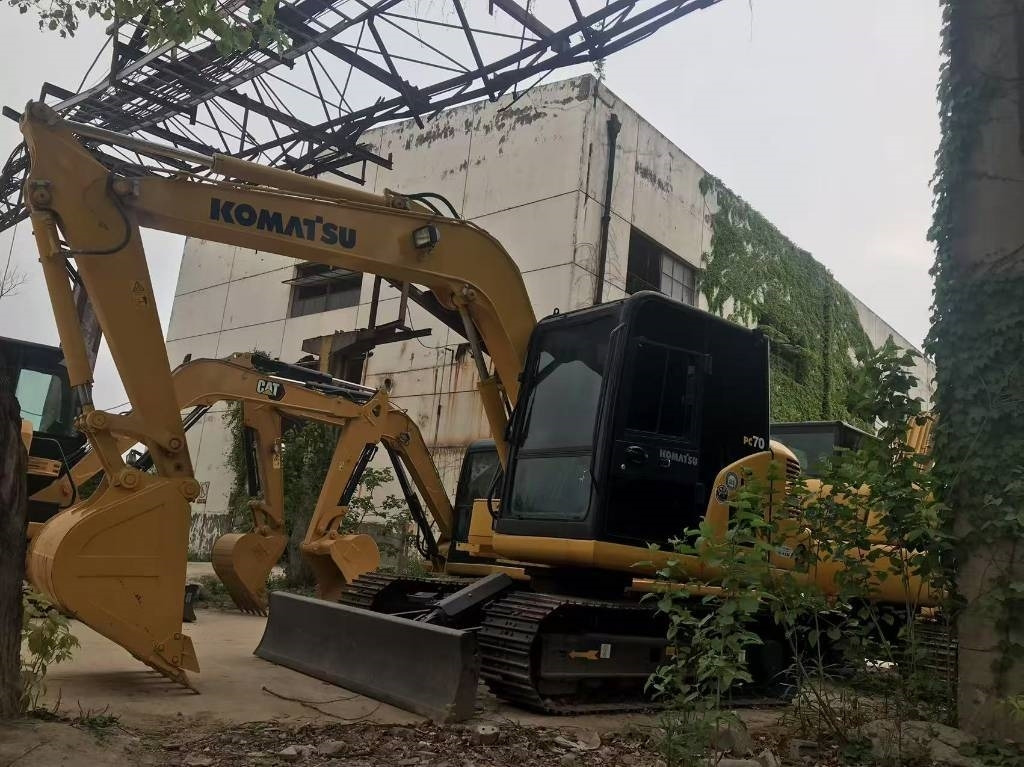 Komatsu PC 700 LC-8 - Crawler excavator: picture 3 Komatsu PC 700 LC-8 - Crawler excavator: picture 3