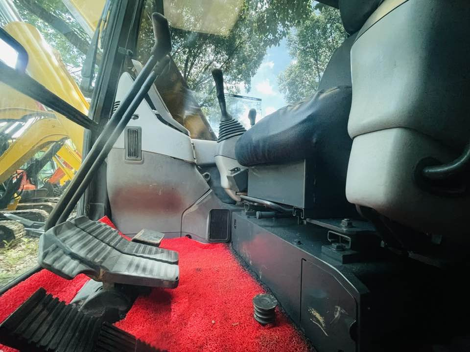 Komatsu PC78US-11 - Mini excavator: picture 2 Komatsu PC78US-11 - Mini excavator: picture 2