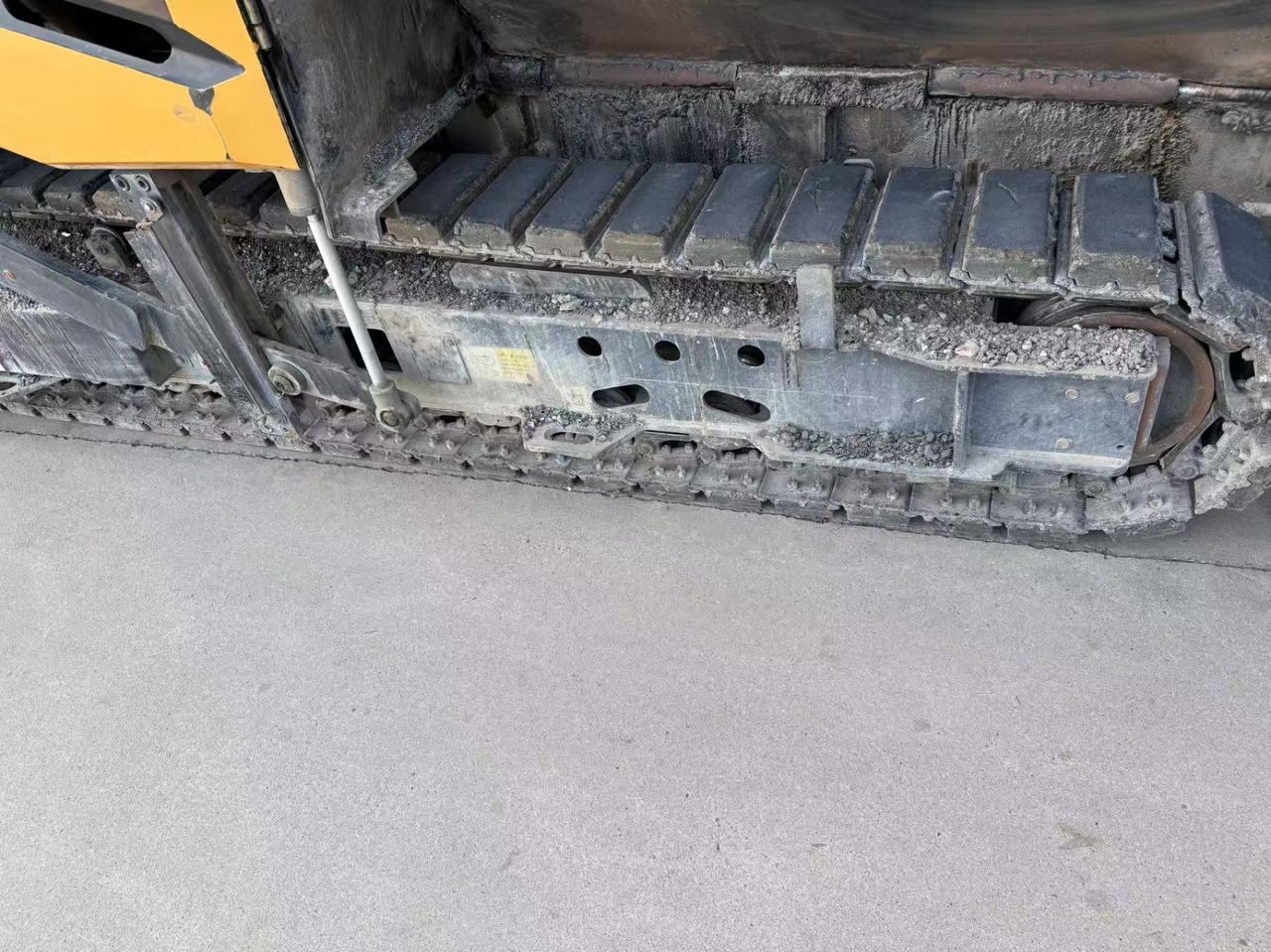 SANY SAP45C-8 - Asphalt paver: picture 5 SANY SAP45C-8 - Asphalt paver: picture 5