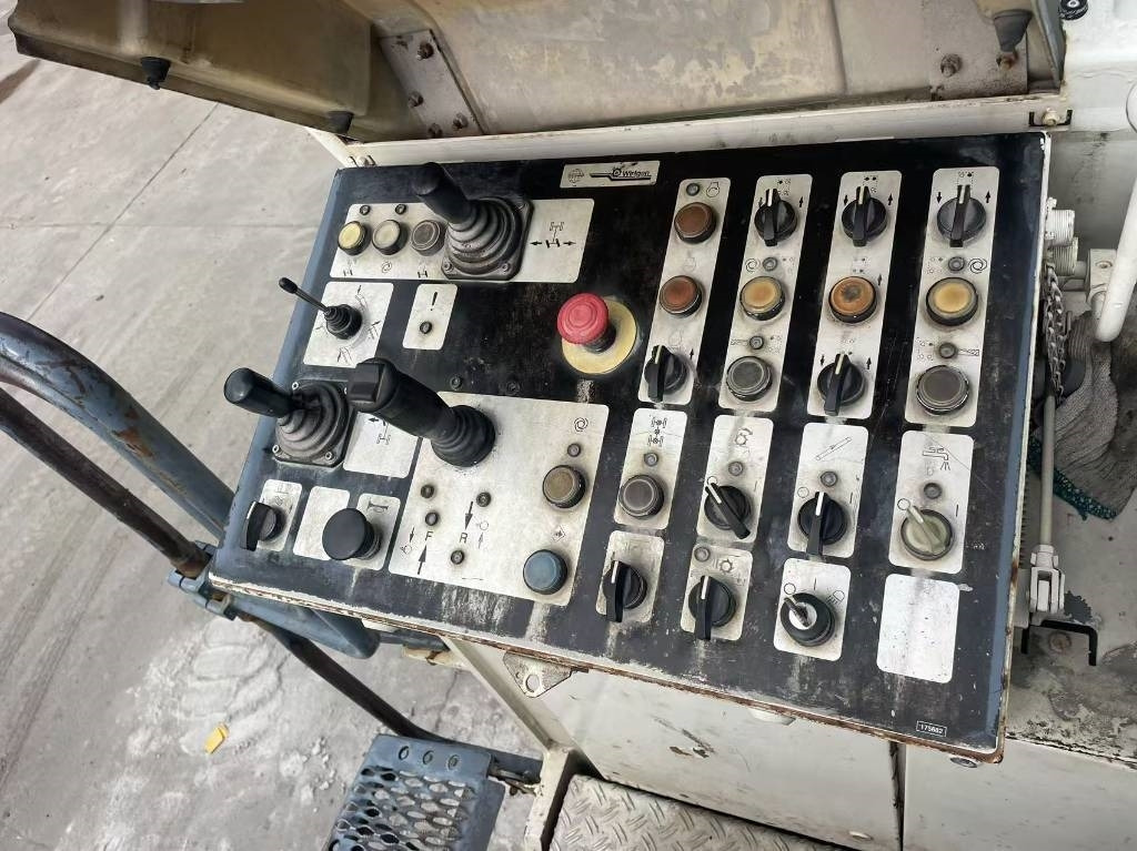 Wirtgen W2000 - Cold planer: picture 4 Wirtgen W2000 - Cold planer: picture 4