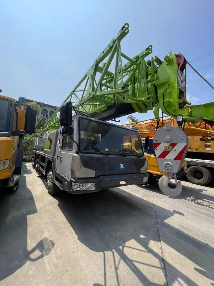Zoomlion ZTC251V  - Mobile crane: picture 2 Zoomlion ZTC251V  - Mobile crane: picture 2