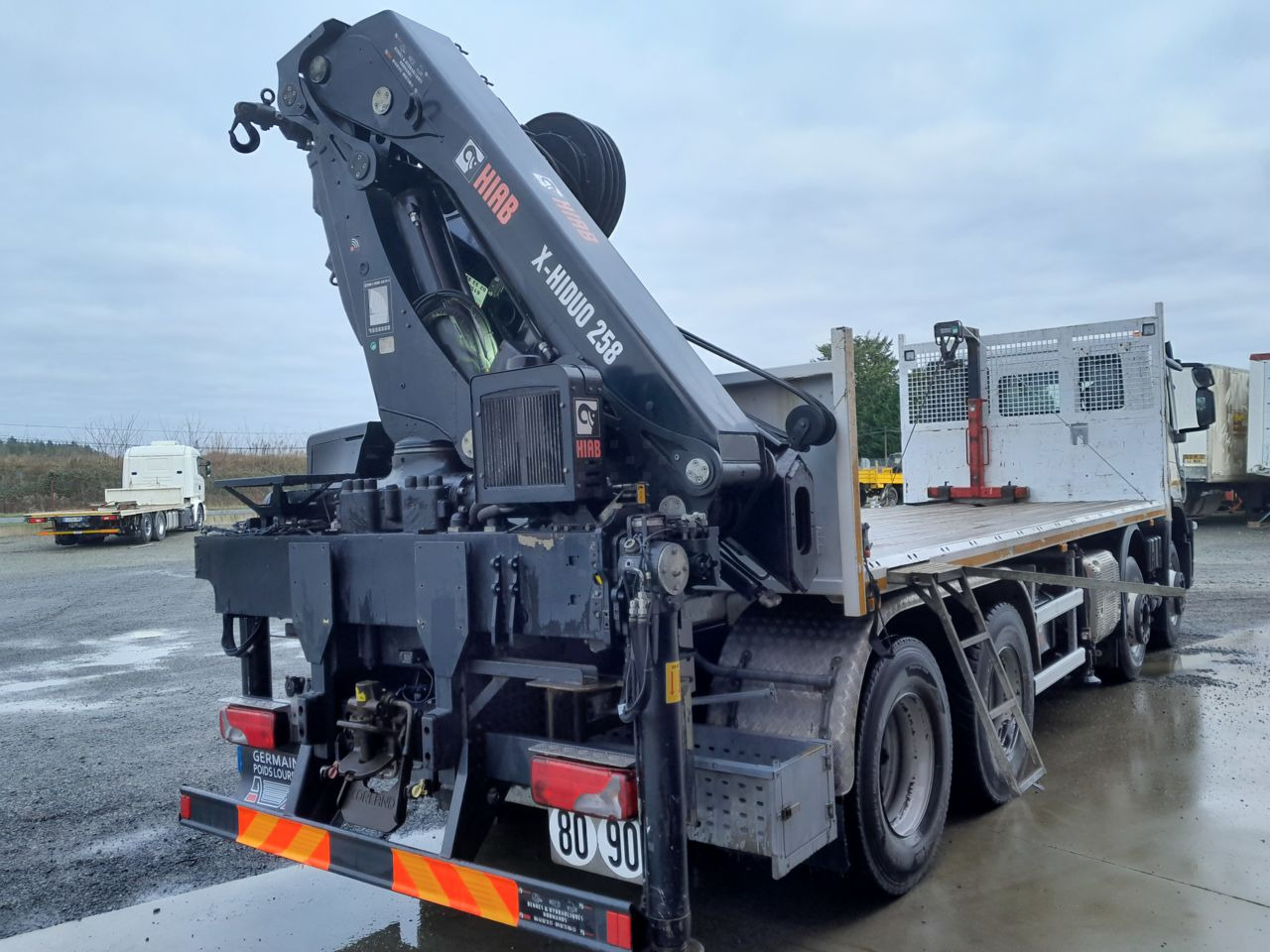 Iveco 8x4 8x4 Standard platform Truck - Dropside/ Flatbed truck, Crane truck: picture 4 Iveco 8x4 8x4 Standard platform Truck - Dropside/ Flatbed truck, Crane truck: picture 4