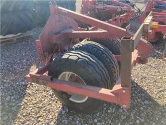 He-Va GUMMIHJULSPAKKER 150 - Farm roller: picture 1 He-Va GUMMIHJULSPAKKER 150 - Farm roller: picture 1