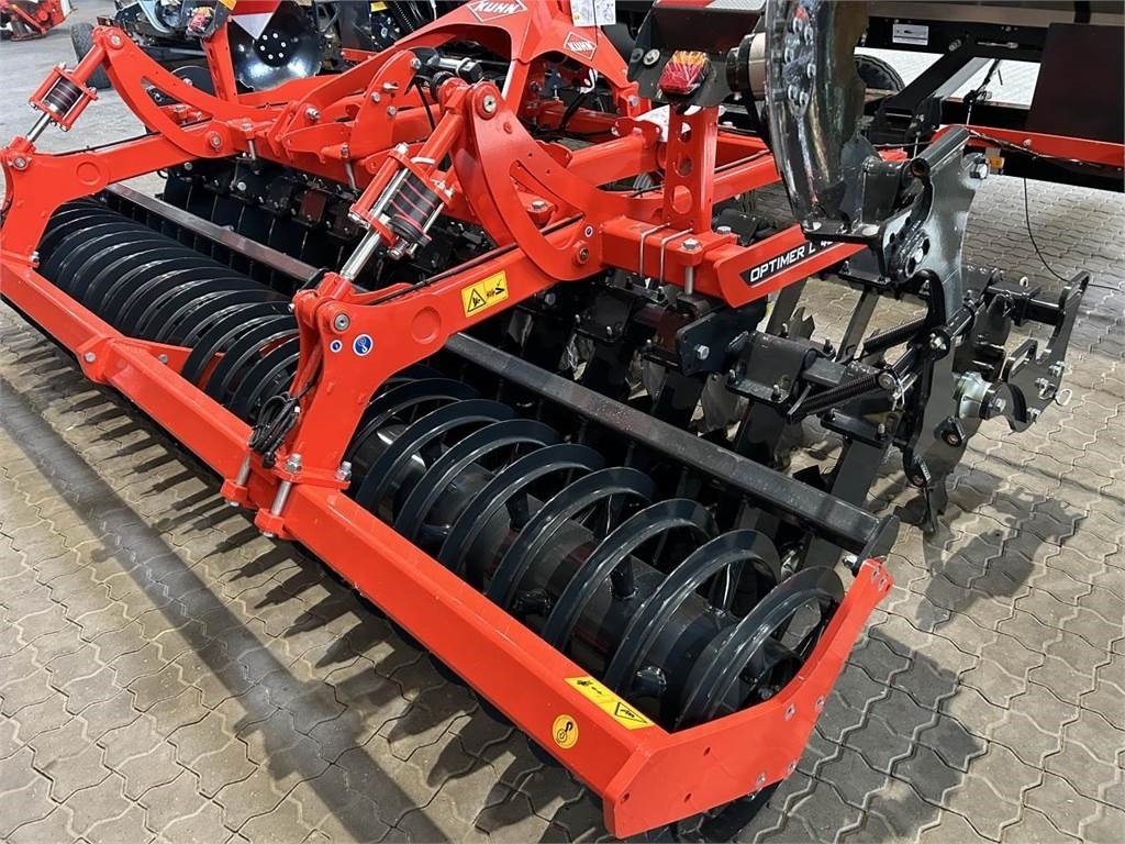 Kuhn OPTIMER L 400 - Disc harrow: picture 4 Kuhn OPTIMER L 400 - Disc harrow: picture 4