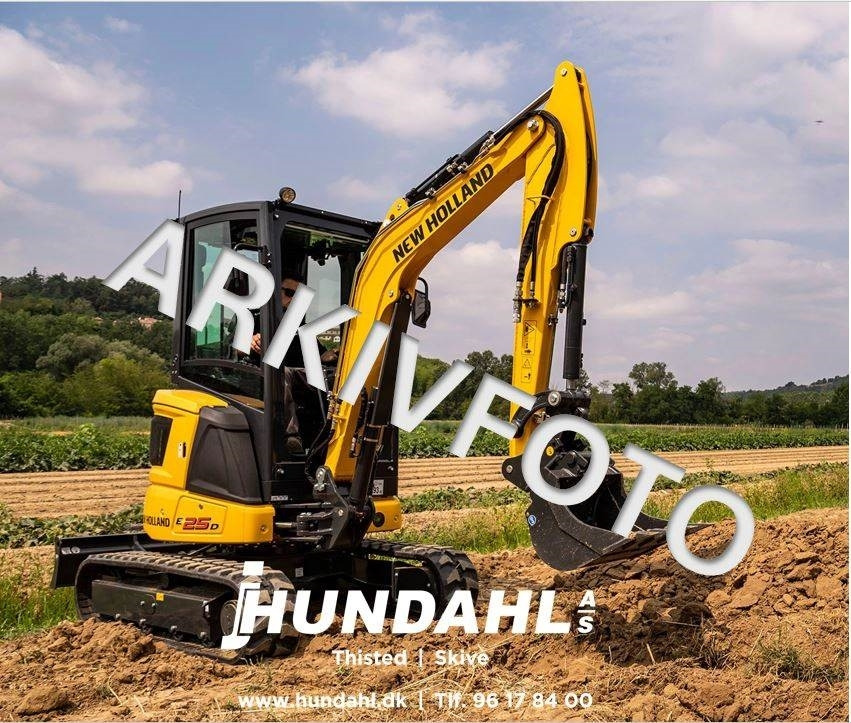 New Holland E19D CAB AG - Crawler excavator: picture 1 New Holland E19D CAB AG - Crawler excavator: picture 1
