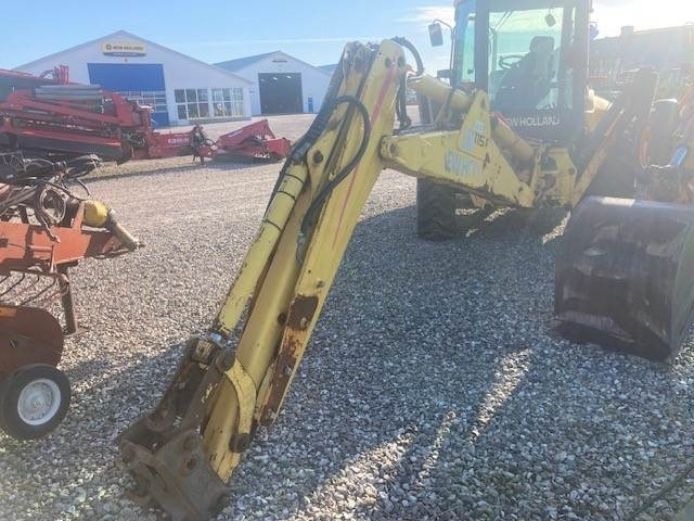 New Holland LB 115B - Backhoe loader: picture 3 New Holland LB 115B - Backhoe loader: picture 3
