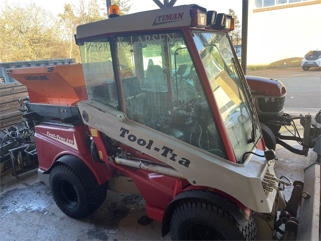 Timan TOOL-TRAC - Skid steer loader: picture 1 Timan TOOL-TRAC - Skid steer loader: picture 1