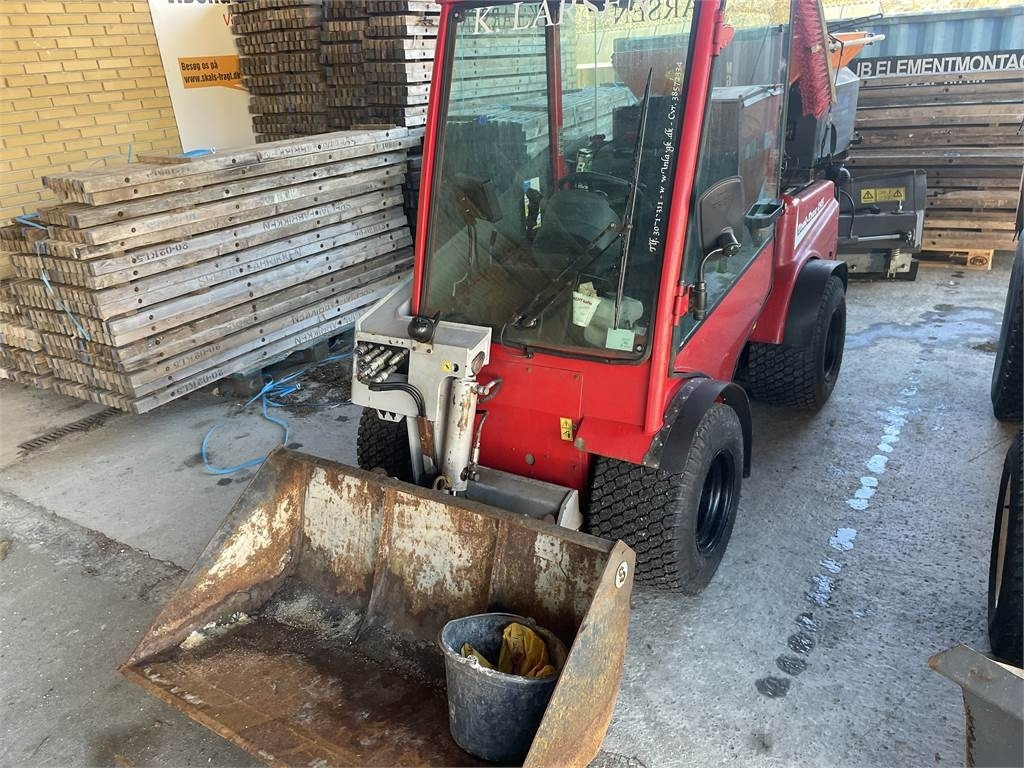 Timan TOOL-TRAC - Skid steer loader: picture 2 Timan TOOL-TRAC - Skid steer loader: picture 2
