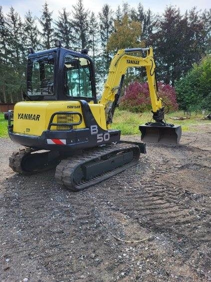 Yanmar B50 - Mini excavator: picture 1 Yanmar B50 - Mini excavator: picture 1