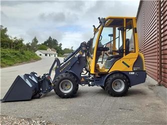 Compact loader Eurotrac W11 w11 lang arm førehus: picture 1