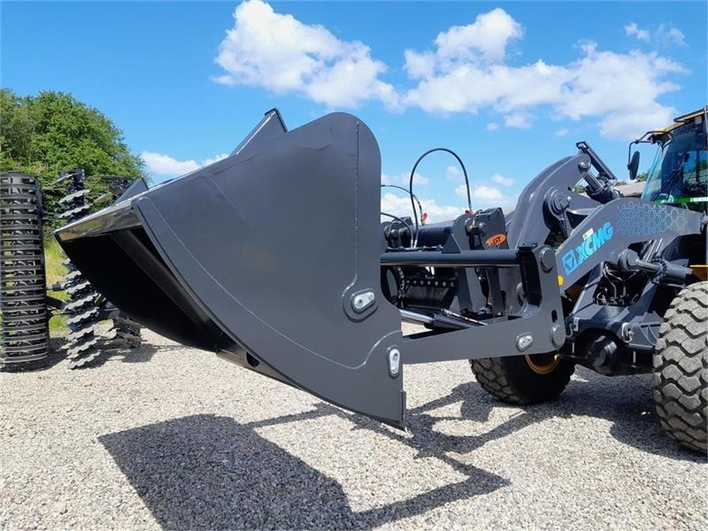 Inter-Tech Højtipskovl 3 kb3 INTER TECH 2,60m - Loader bucket: picture 4 Inter-Tech Højtipskovl 3 kb3 INTER TECH 2,60m - Loader bucket: picture 4