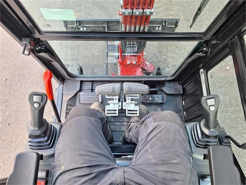 Mini excavator Mole M20: picture 12