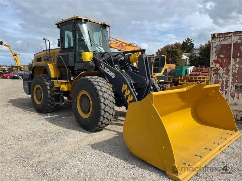 - - - XCMG 948 - Wheel loader: picture 1 - - - XCMG 948 - Wheel loader: picture 1