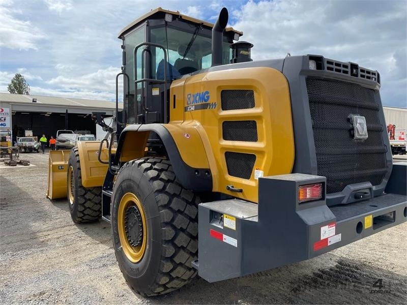 - - - XCMG 948 - Wheel loader: picture 3 - - - XCMG 948 - Wheel loader: picture 3