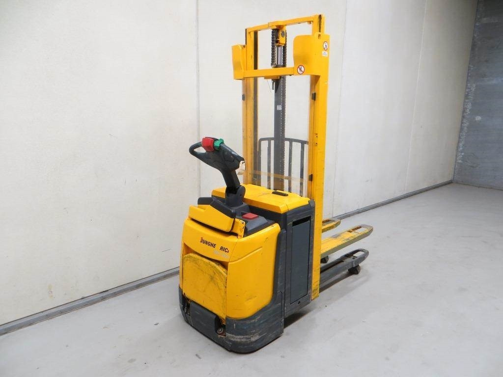 Jungheinrich ERC 212Z - Stacker: picture 4 Jungheinrich ERC 212Z - Stacker: picture 4