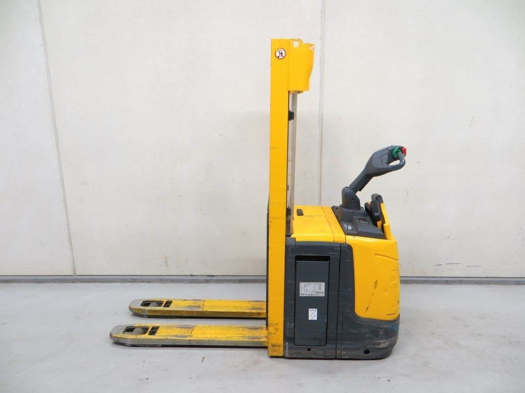 Jungheinrich ERC 212Z - Stacker: picture 2 Jungheinrich ERC 212Z - Stacker: picture 2