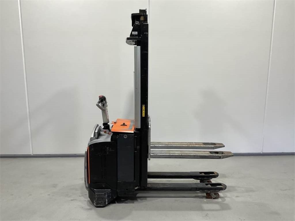 Rocla SP12ACI - Stacker: picture 1 Rocla SP12ACI - Stacker: picture 1
