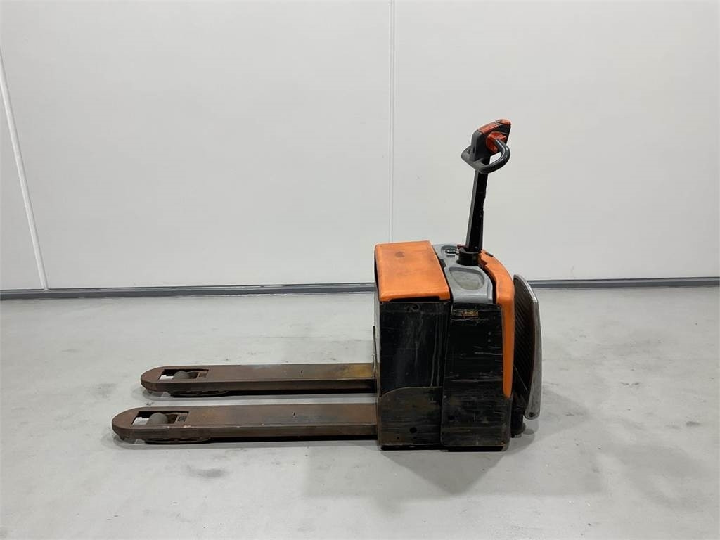Rocla T20ACP - Pallet truck: picture 3 Rocla T20ACP - Pallet truck: picture 3