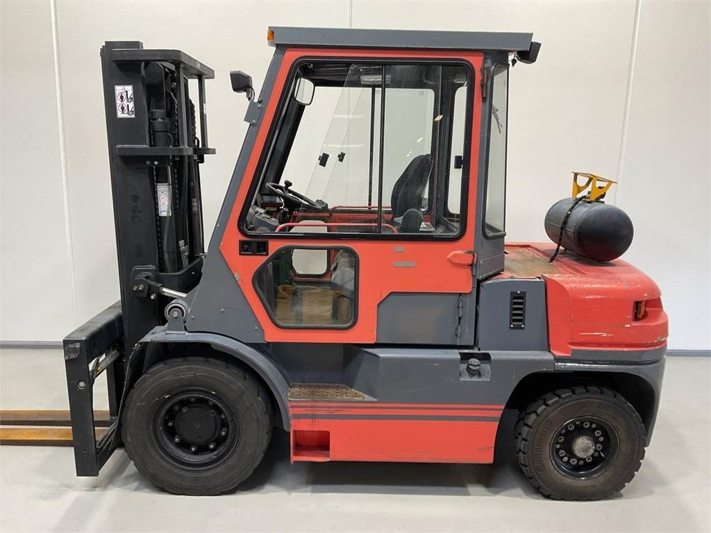 Tailift FG40 - LPG forklift: picture 3 Tailift FG40 - LPG forklift: picture 3