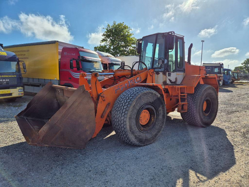 Hitachi FR 130 - Wheel loader: picture 2 Hitachi FR 130 - Wheel loader: picture 2