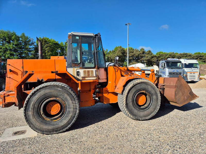 Hitachi FR 130 - Wheel loader: picture 1 Hitachi FR 130 - Wheel loader: picture 1